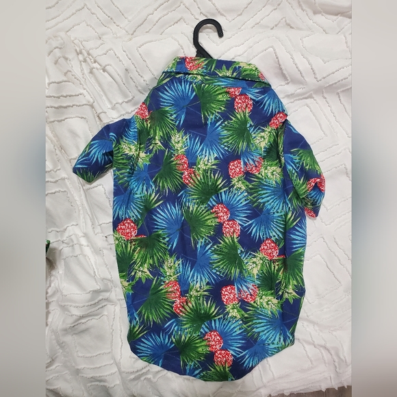 🐶 Dog Hawaiian shirt 🐶 - Picture 2 of 4